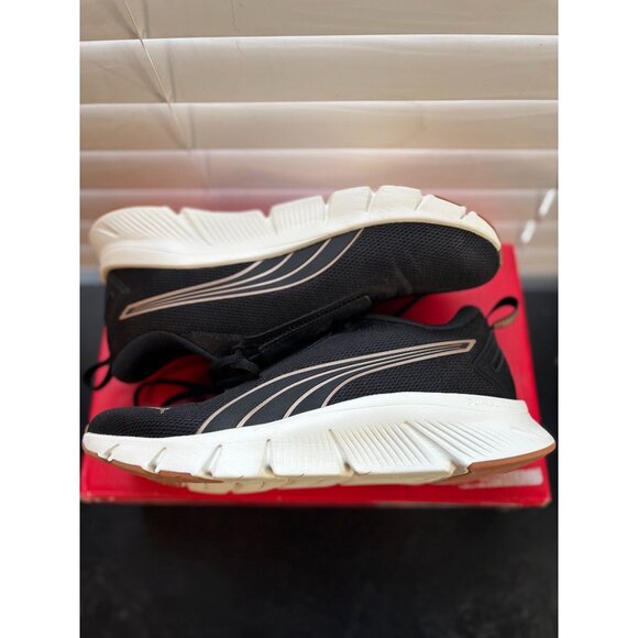 NEW!! Puma Women's Black Focus Lite Sneaker - Picture 6 of 7